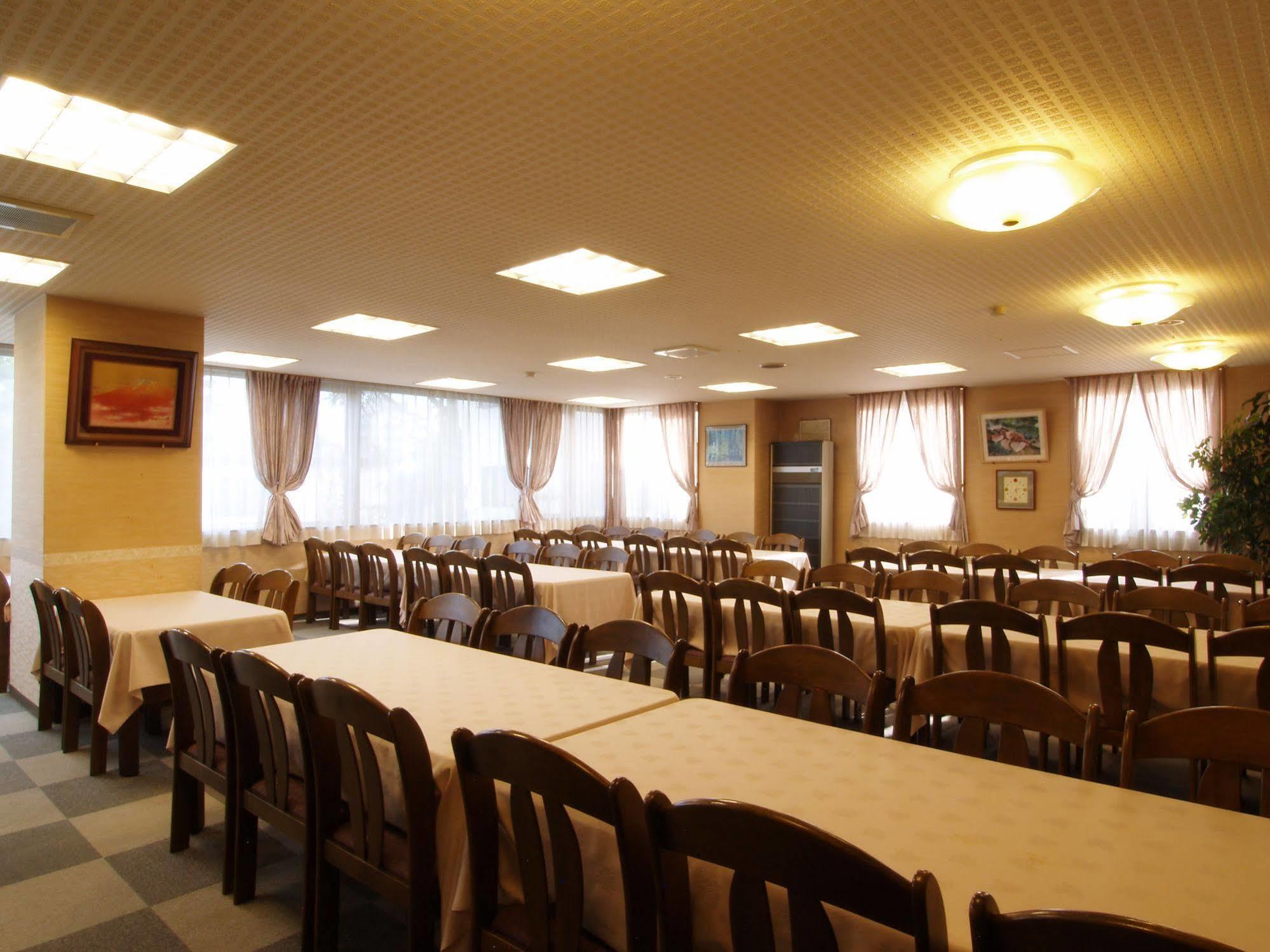 Central Inn Hakuba Dış mekan fotoğraf